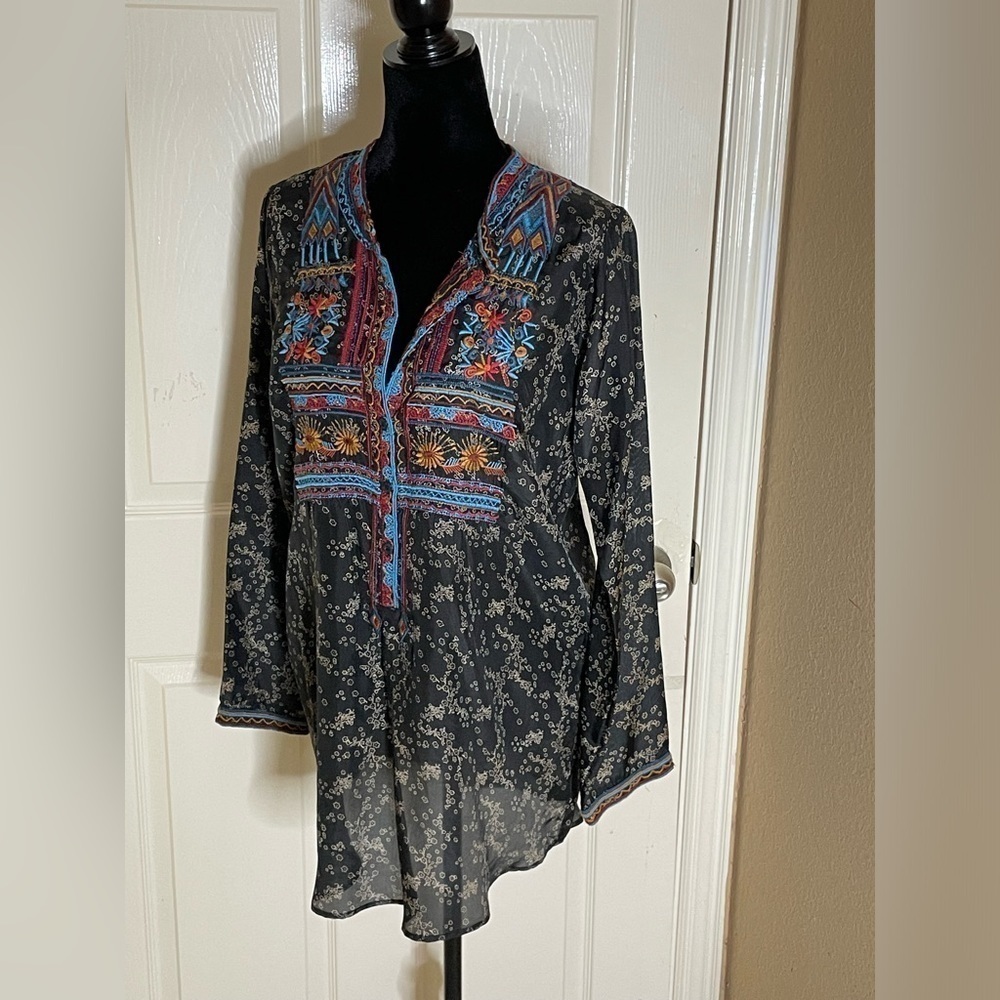 Johnny Was Boys Blouse, Boho Pullover with Buttons, Black XS